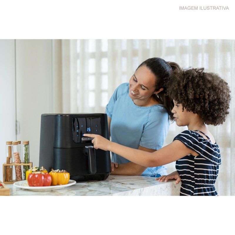 Fritadeira_Eltrica_Black_Decker_sem_leo_Digital_7_Litros_1700w_220v_1041669
