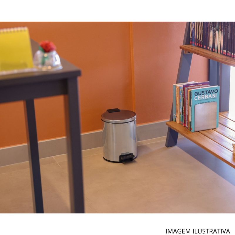 Lixeira_Loop_Tramontina_em_Ao_Inox_com_Pedal_e_Balde_3_Litros_1078742