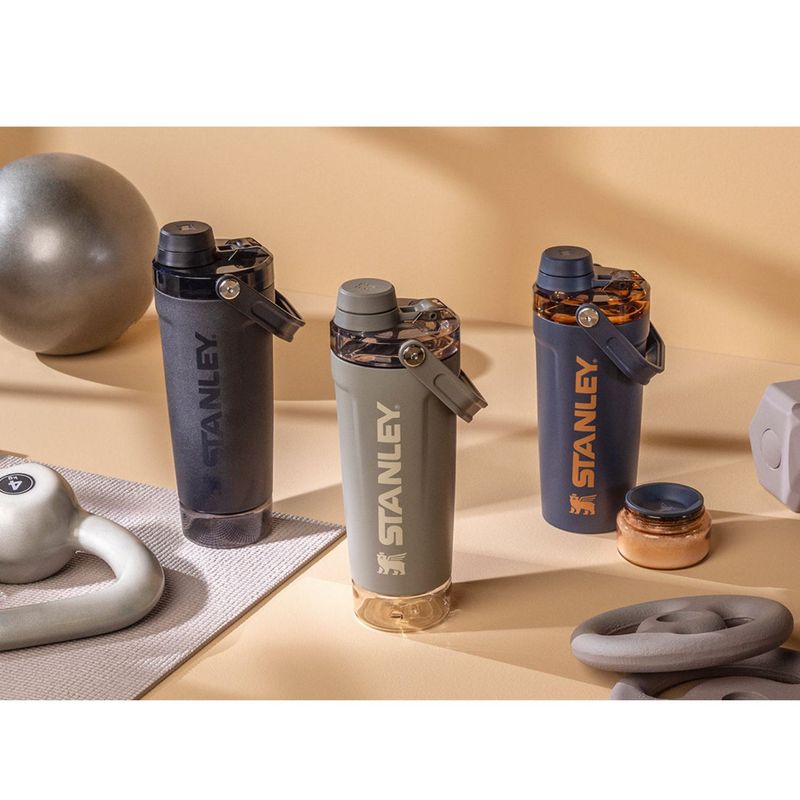 Garrafa_Trmica_Activate_Shaker_Stanley_591_ml_Sage_Grey_1078989