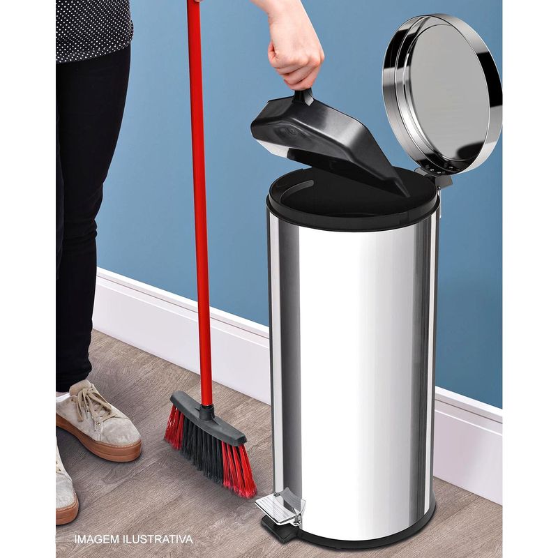 Lixeira_Inox_Tramontina_30_Litros_com_Pedal_174321