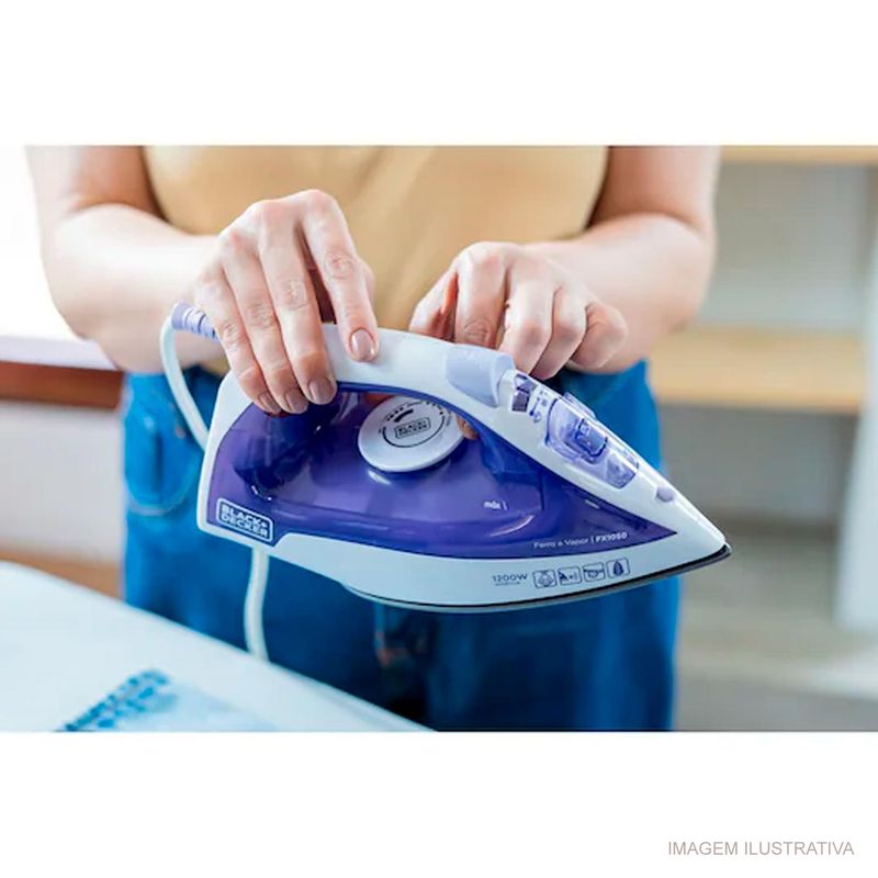 Ferro_a_Vapor_Black_Decker_com_Spray_220v_1073796