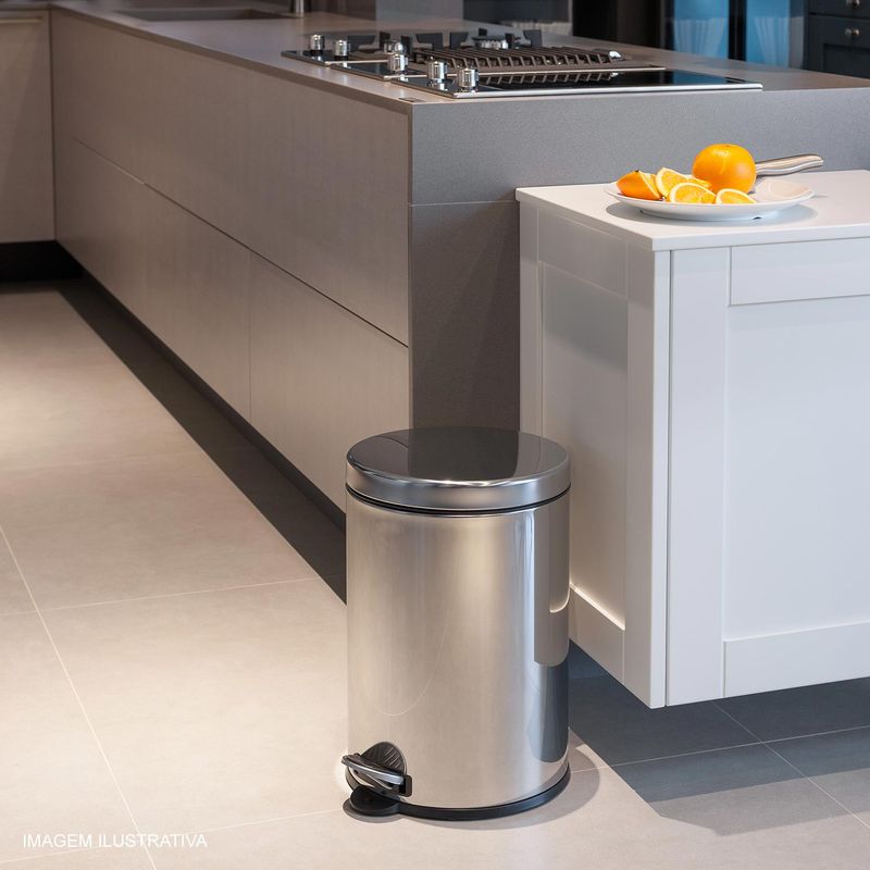 Lixeira_Brinox_com_Pedal_20_Litros_em_Ao_Inox_148861