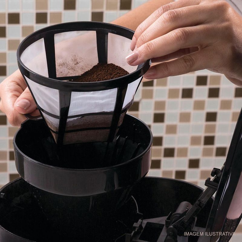 Cafeteira_Eltrica_Black_Decker_125_Litros_com_Jarra_de_Inox_127v_1041774